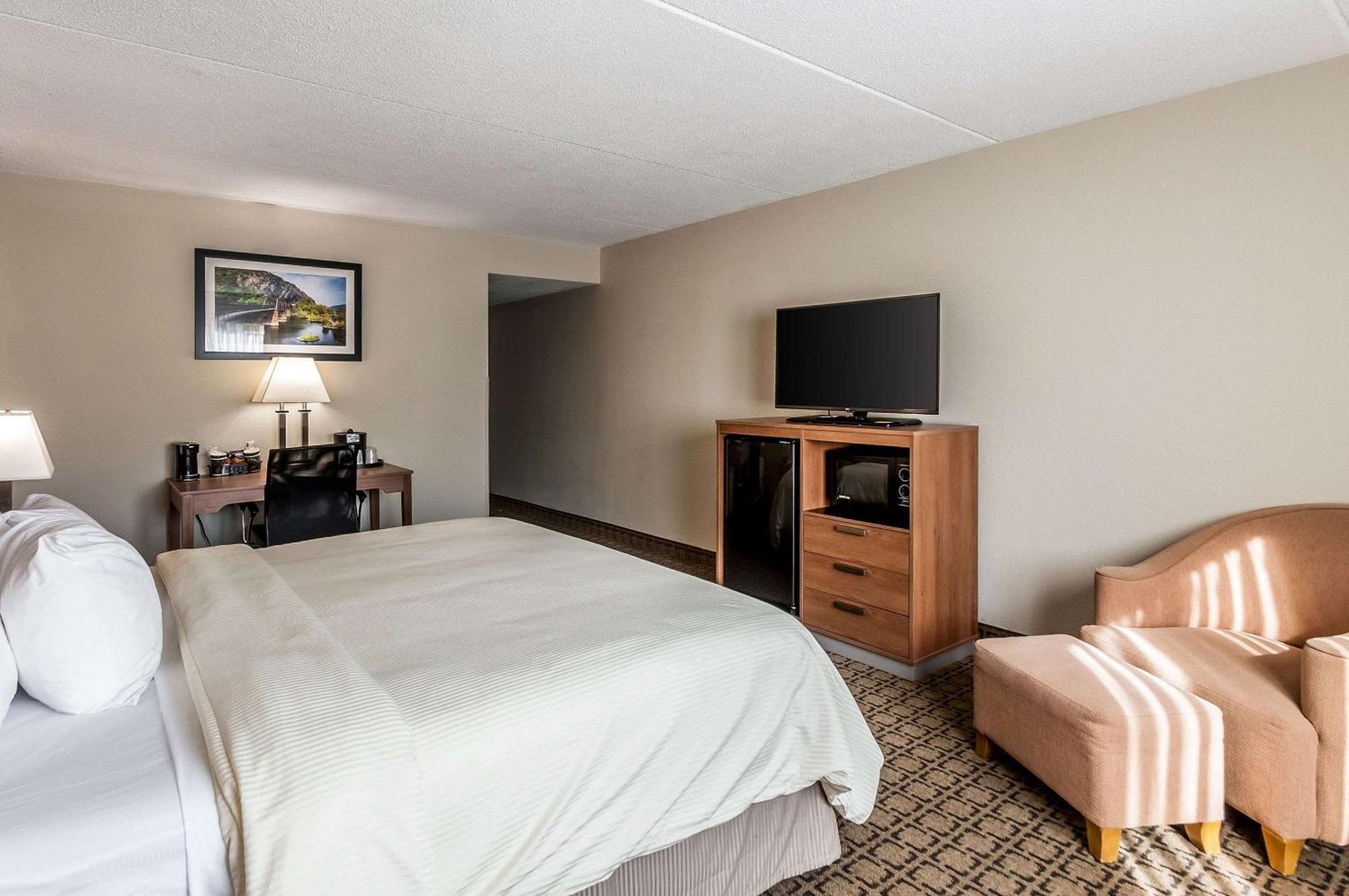 Clarion Inn Harpers Ferry-Charles Town Ngoại thất bức ảnh
