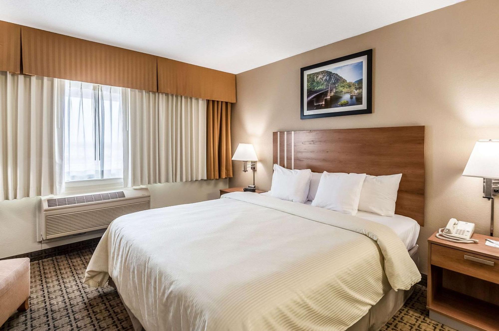 Clarion Inn Harpers Ferry-Charles Town Ngoại thất bức ảnh